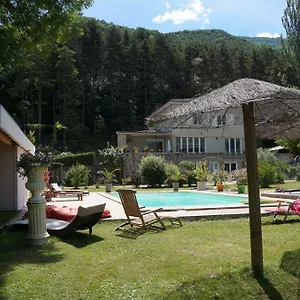 A L'orée Du Bois - D'hôtes 3*, Hostun France