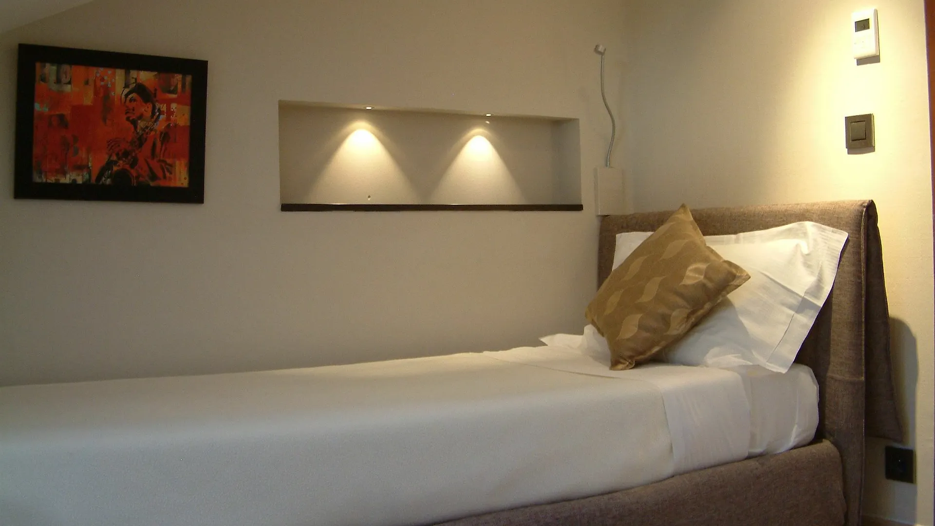 Hotel Villa D'Elsa Juan-les-Pins 3*,